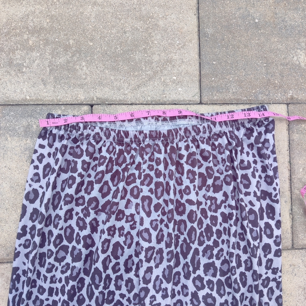 Leopard Print Pajama Set Large - Picture 6 of 7